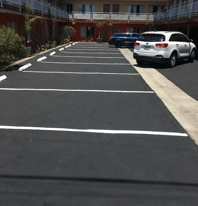 Long Beach Motel-1