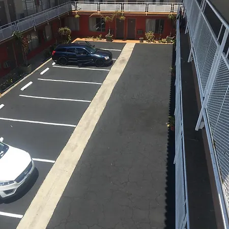 Long Beach Motel-2